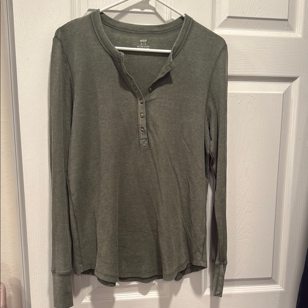 Aerie Olive Long Sleeve Top